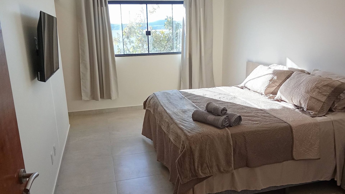 Alto Paraiso de Goias House | Contact with nature in a spacious, cozy and comfortable house.