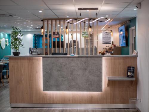 Eragny Hotel | Contact Hotel Bleu France Eragny Cergy