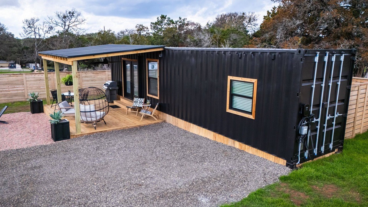 New Braunfels Cabin | Contained In Gruene! Hot Tub/Outdoor Shower