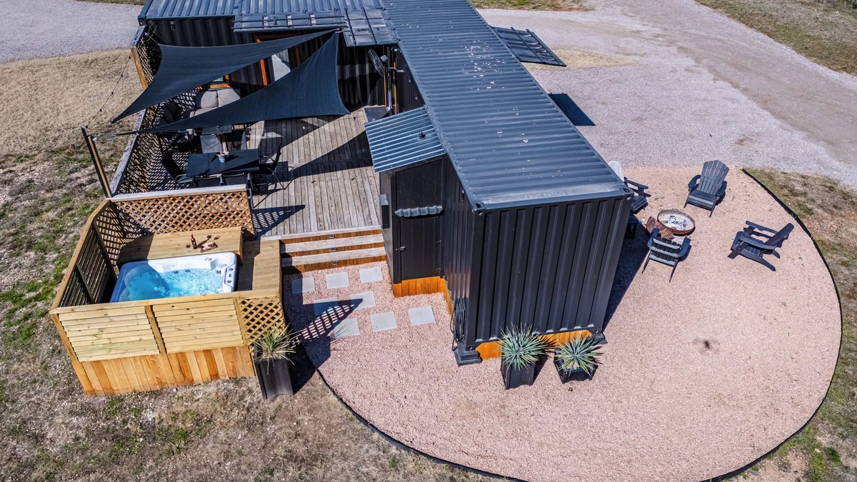 New Braunfels Cabin | Contained in Gruene River Theme. 5 minutes to Gruene Hall