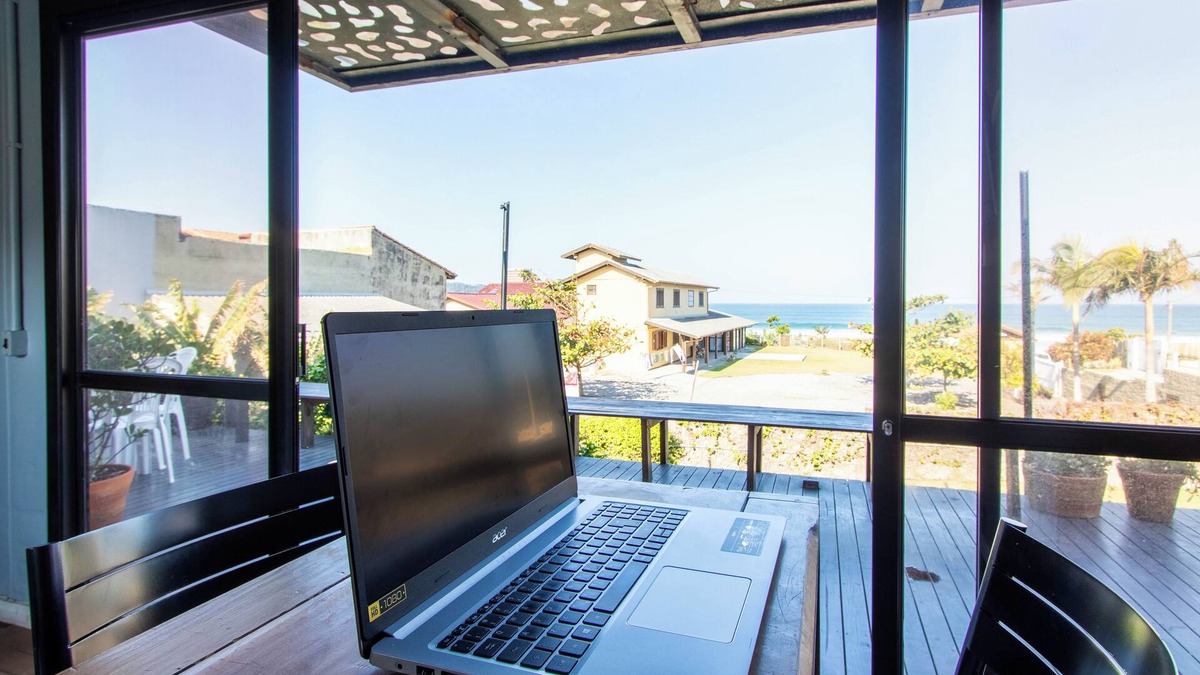 Campeche Sul House | Container com vista para o mar e jacuzzi SUL11