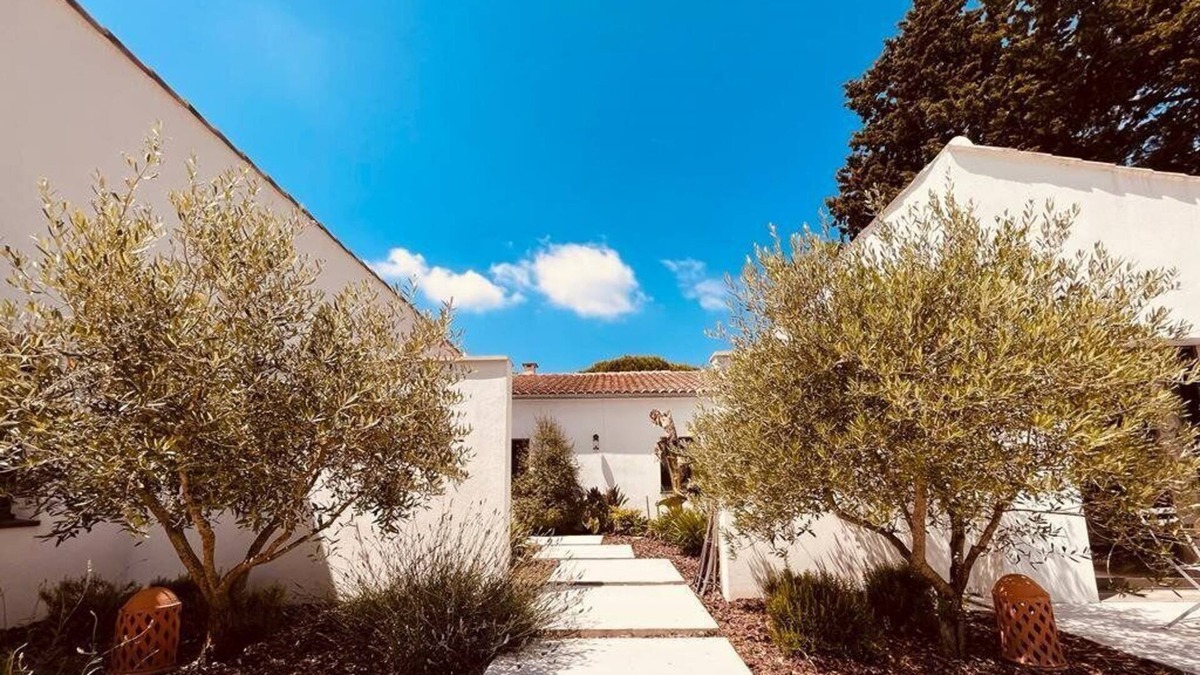 Saint-Laurent-d'Aigouze House | Contemporary farmhouse in the heart of the Camargue Aigues Mortes