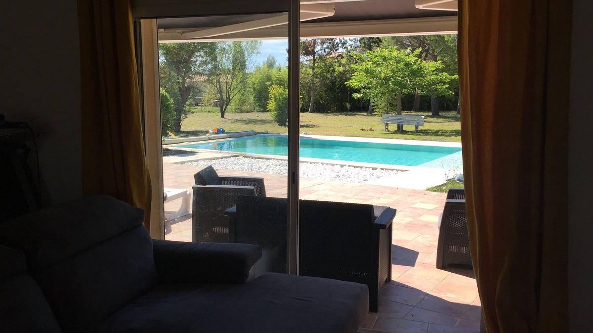 Saint-Jean-de-Cornies Villa | contemporary villa with swimming pool 10x5