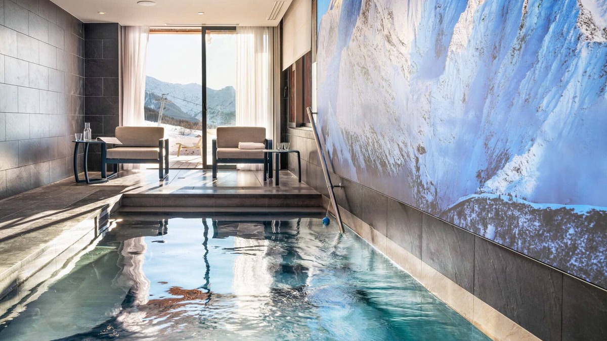 Arc-1800 Ski Chalet | Contemporary chalet with private pool, sauna and home cinema in Arc 1800