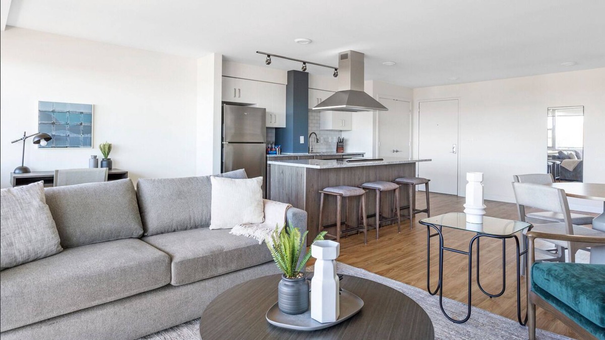 Wynnefield Apartment | Contemporary 1BR, in unit Washer/Dryer, FREE parking with all amenities!