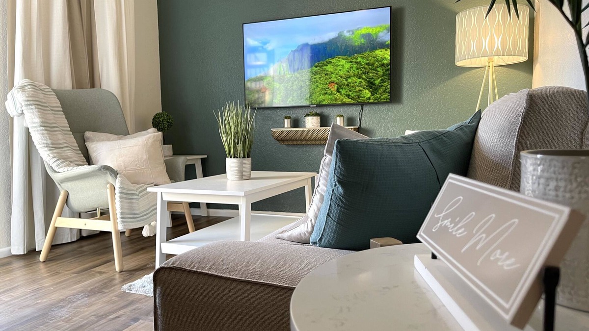 Eagle Pass Apartment | Contemporary 2-Bedroom Rental Unit