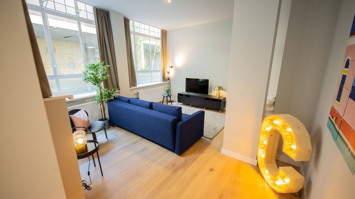 Nieuwe Werk Villa | Contemporary 3BDR Apartment WS