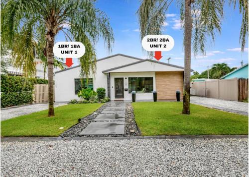 Lake Ridge House | Contemporary 3BR 3 BA Duplex, Amazing Outdoor Area