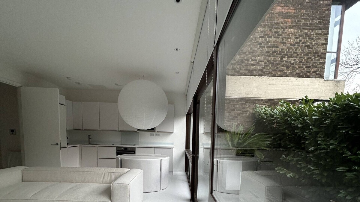 Prince's Apartment | Contemporary Apartment in Central London