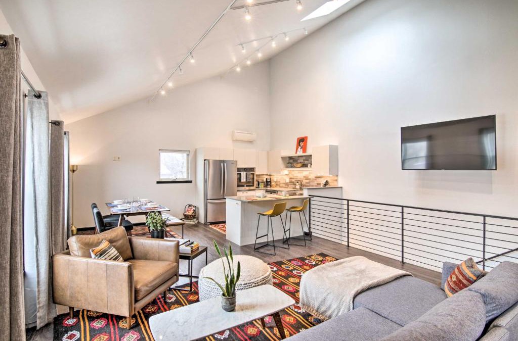 Livingston Apartment | Contemporary-Boho Loft in Downtown Livingston!