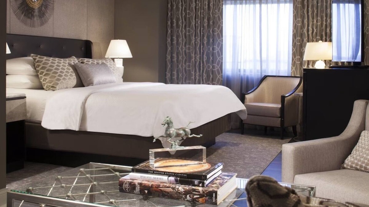 West End Hotel | Contemporary Classic Getaway! Close to Potomac Waterfront
