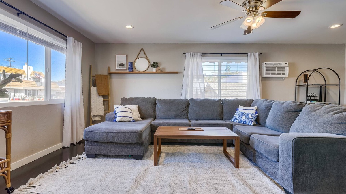San Clemente Condo | Contemporary Coastal Retreat with Private Patio