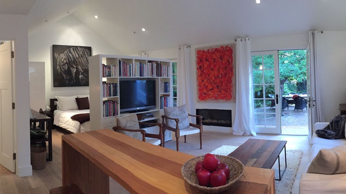 Healdsburg Cottage | Contemporary Designer Cottage, Garden View, 3 Blocks From From The Plaza