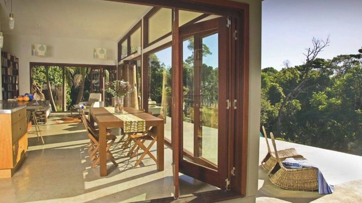 Goonengerry House | Contemporary eco house with plunge pool overlooking the rainforest