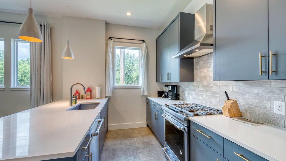 Galindo House | Contemporary Home Centrally Located Near Soco & DT