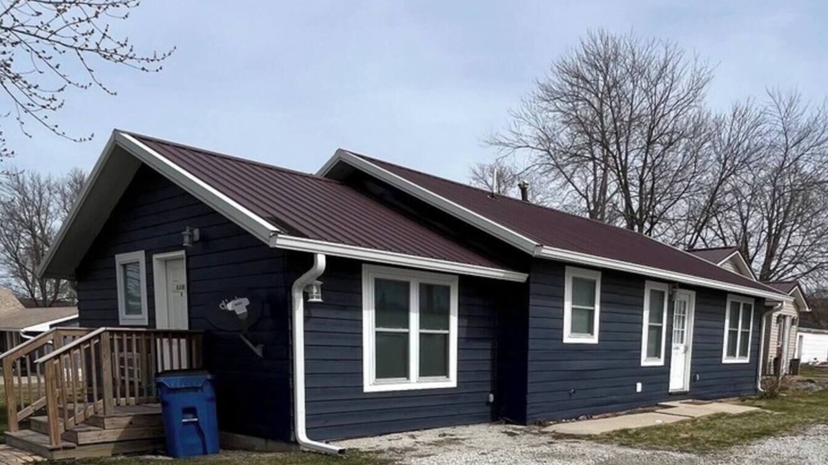 Unionville House | Contemporary Main Street House