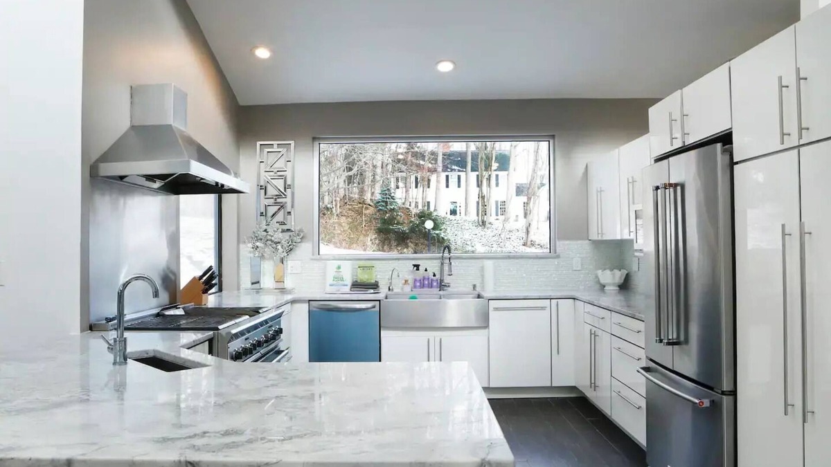 Bushnell Basin House | Contemporary/Modern 3 bedroom Family Custom home