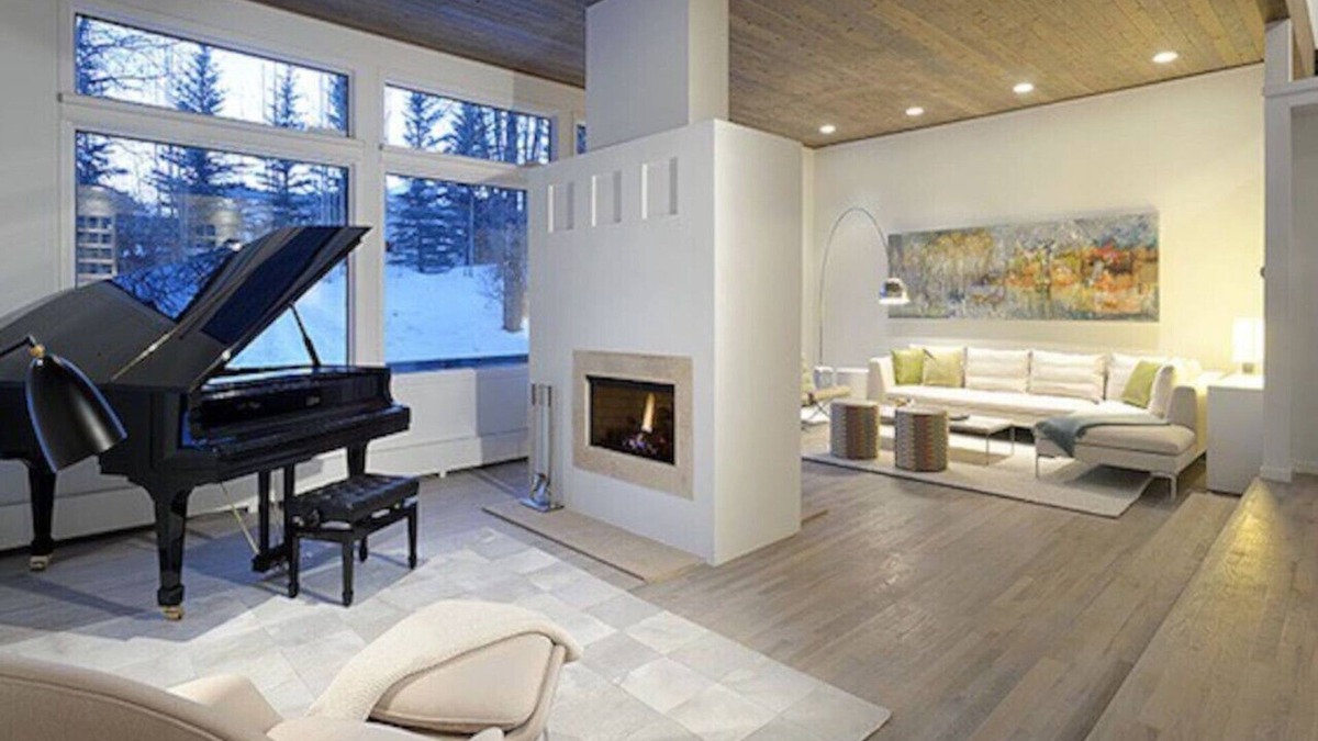 Aspen House | Contemporary Overlook Drive Home
