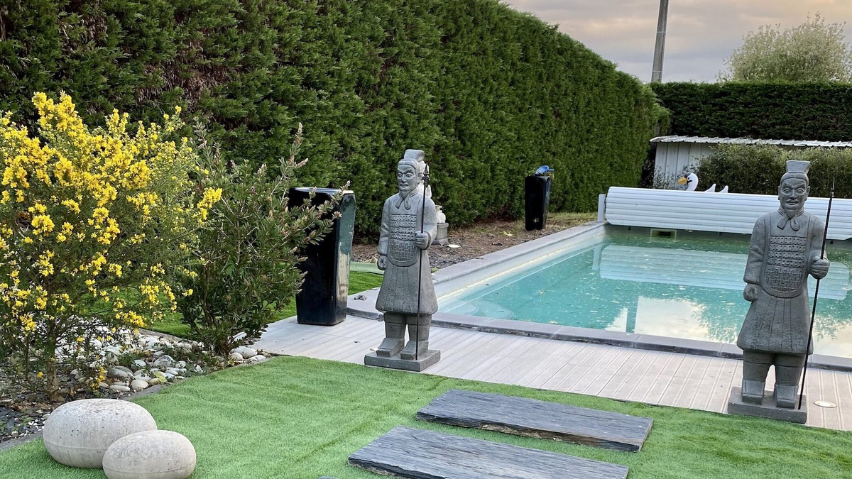 Tresses House | Contemporary pool spa villa BORDEAUX