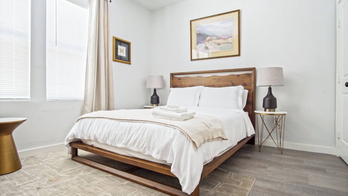 Central Oklahoma City Apartment | Contemporary Studio | 15 minutes to OKC State Fair Park #03C