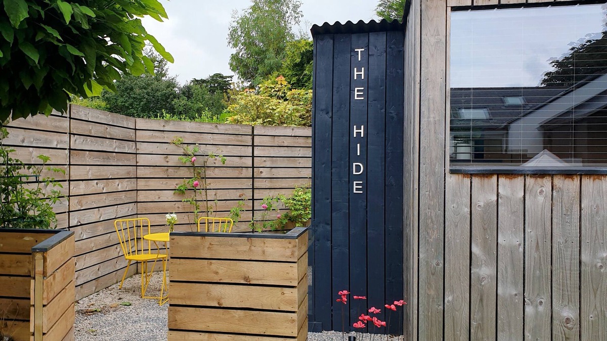 Winscombe Apartment | Contemporary studio, free parking and wifi