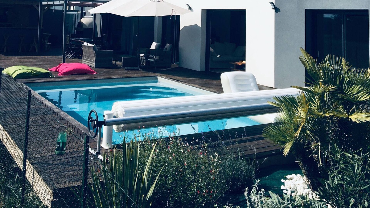 Saubrigues Villa | CONTEMPORARY VILLA 15 min from the Ocean