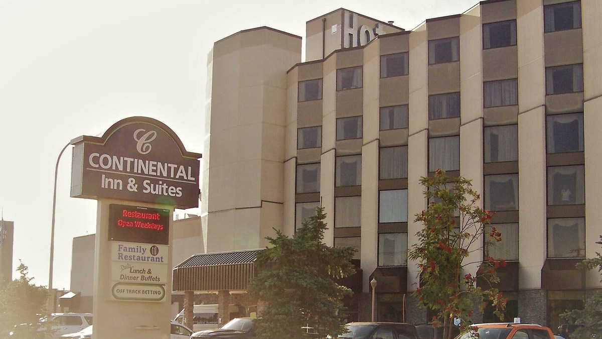 Jasper Place Hotel | Continental Inn & Suites