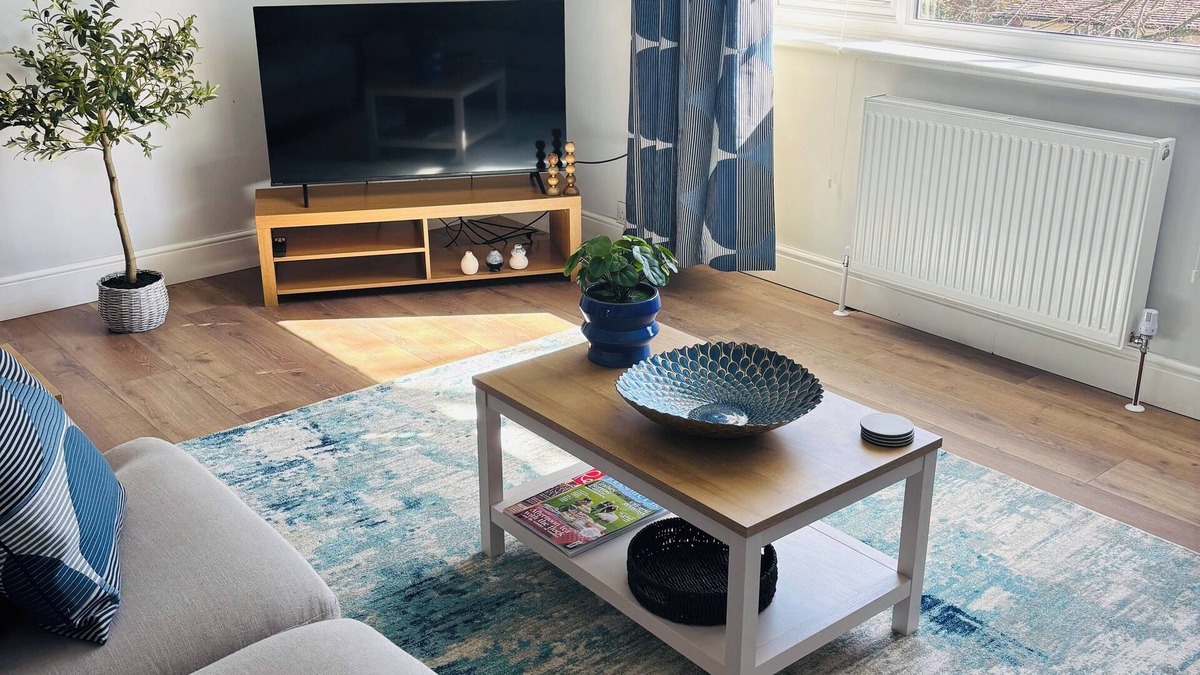 Wakefield Apartment | Contractor/Business/Family Friendly/2-Bed Apt/Spotless/Fast WiFi/Lg ScreenTV