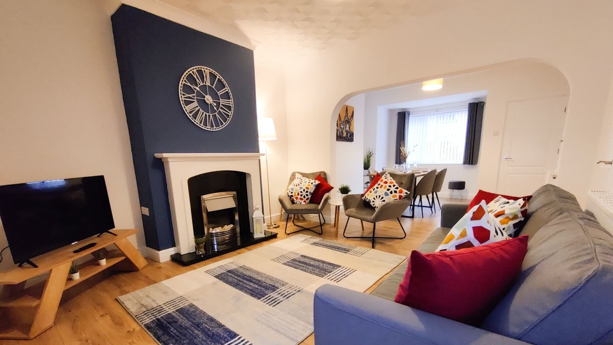 Doncaster House | Contractors-Business-Travel-Free-parking-A1&M18
