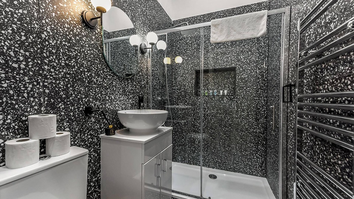 Seven Sisters House | Convenient 2BR 2BA/near Tube Station