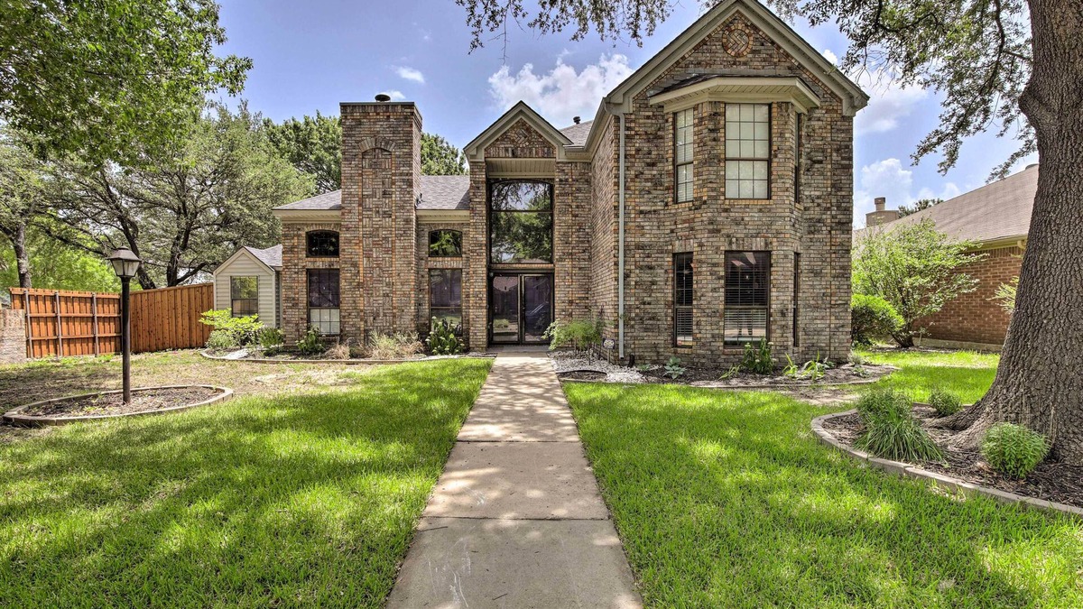 Allen House | Convenient Allen Retreat, 2 Mi to Downtown!