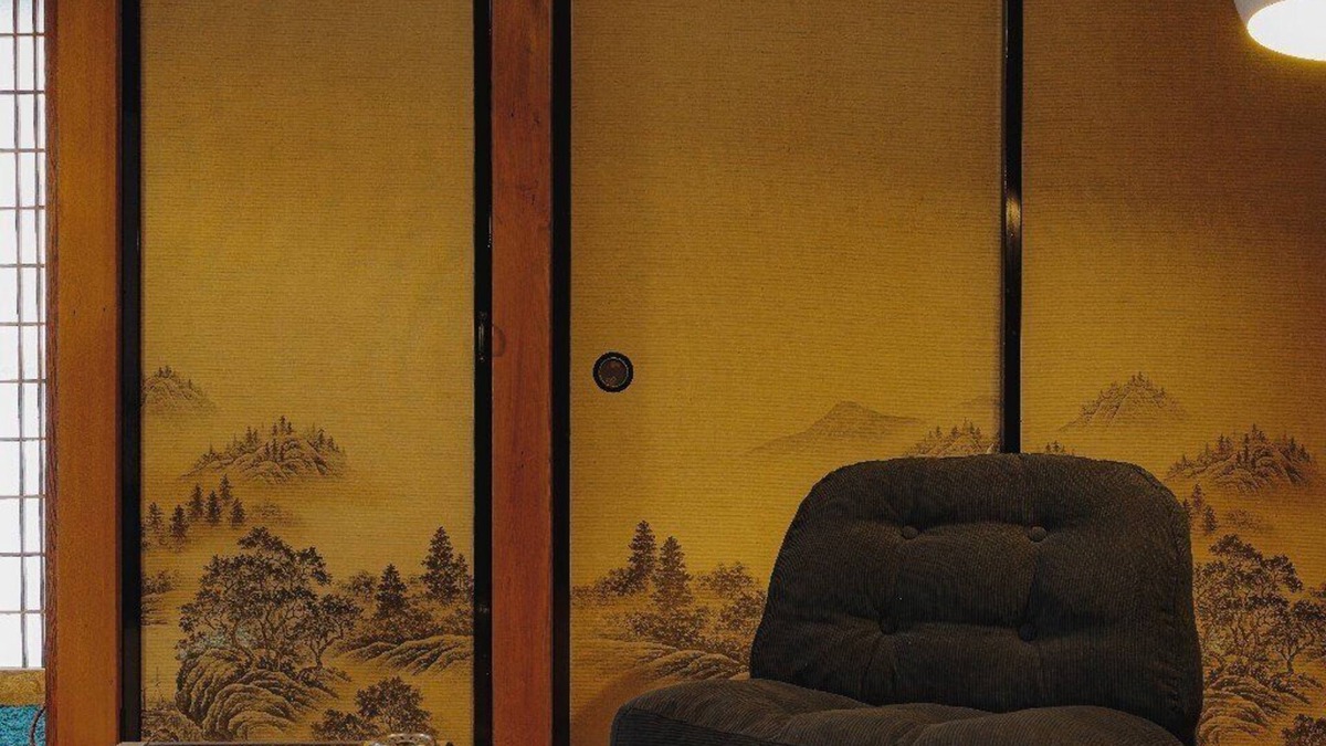 Shimo-yoshida House | Convenient and stylish City Pop inspired retreat at the foot of Mt.Fuji!