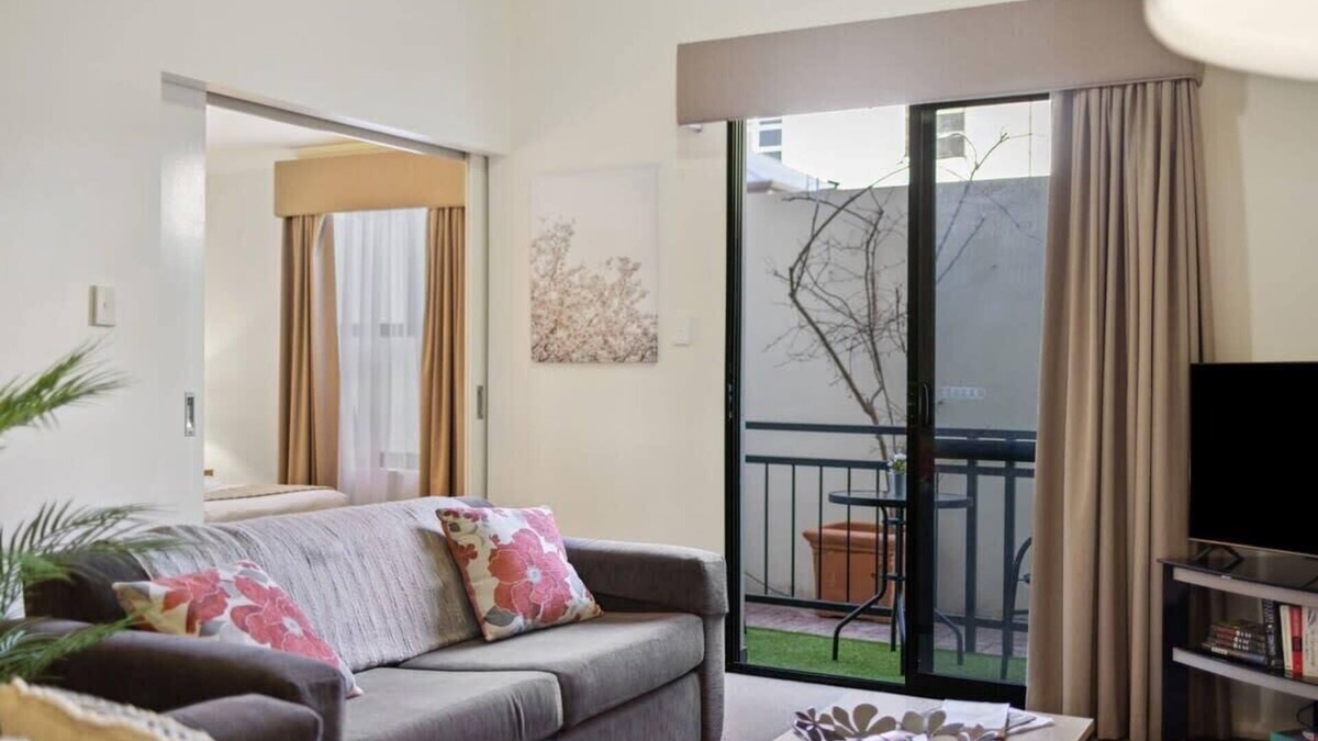 Northbridge Apartment | Convenient Apt near RAC Arena