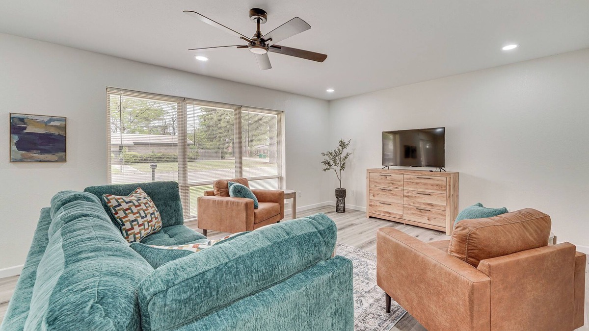Texarkana House | Convenient Family-Friendly Location: Texarkana Gem