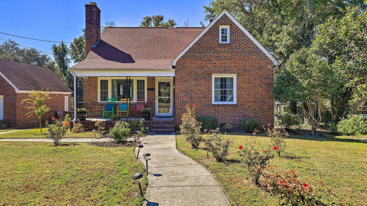 Jacksonville House | Convenient Jacksonville Home w/Yard & Patio!