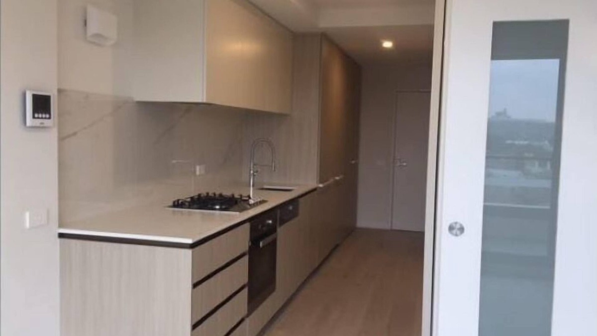 North Melbourne Apartment | Convenient, quiet spot, in North Melbourne, only minutes into the CBD.