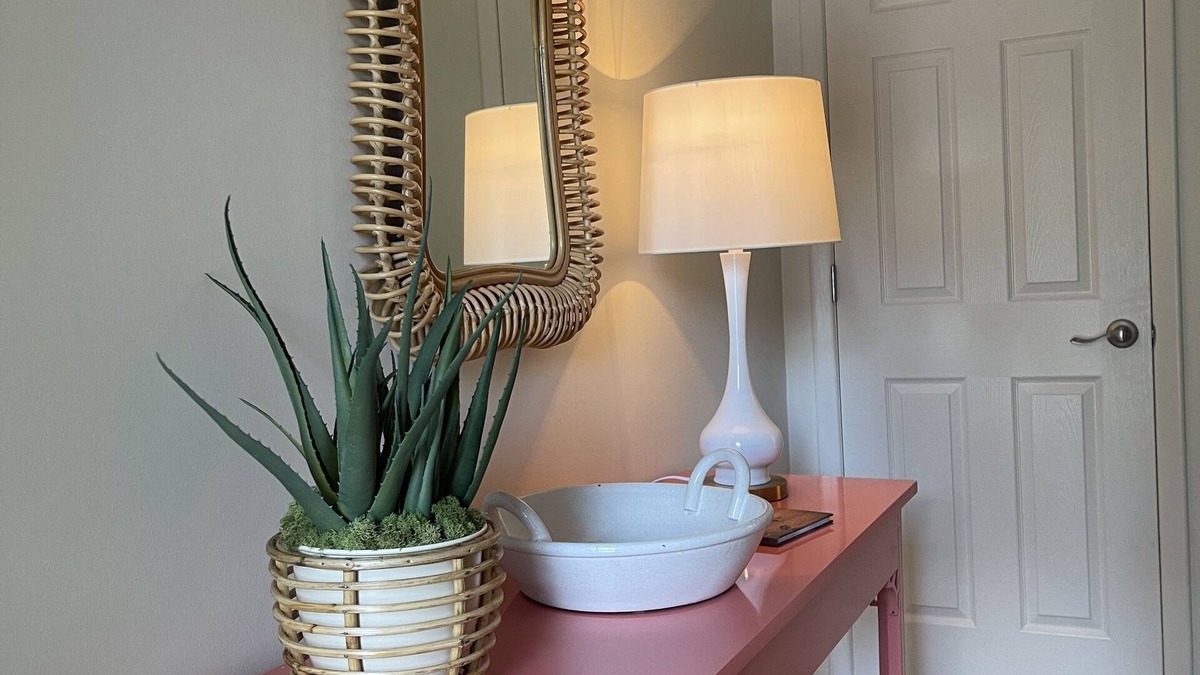Wilmington House | Convenient to Beach, restaurants, shopping and much more!