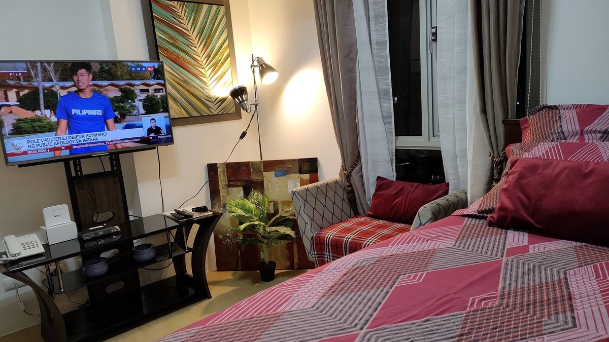 Cagayan de Oro Condo | Convenient, work friendly and cozy place overlooking downtown