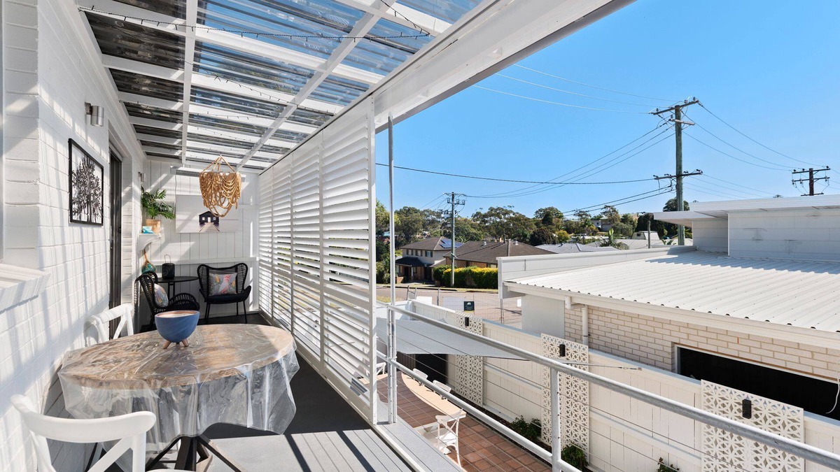 Nelson Bay Cottage | Conveniently situated close to the town centre