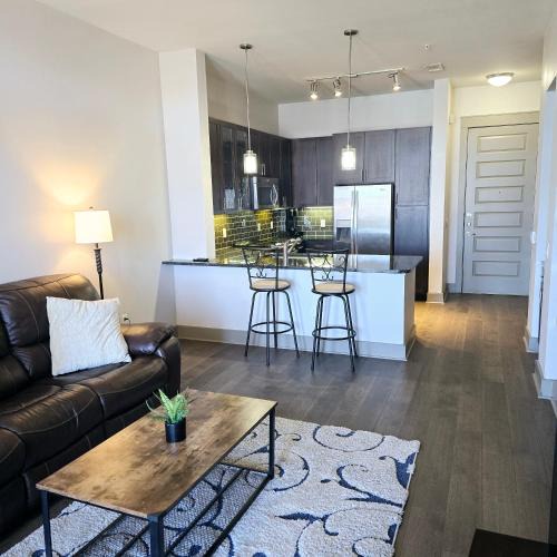 East Downtown Houston Apartment | Convention Center Downtown Escape