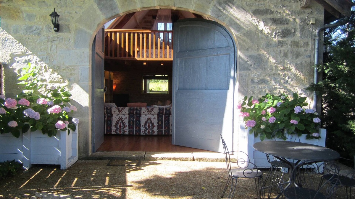 Naussac House | Converted barn. Picturesque countryside.