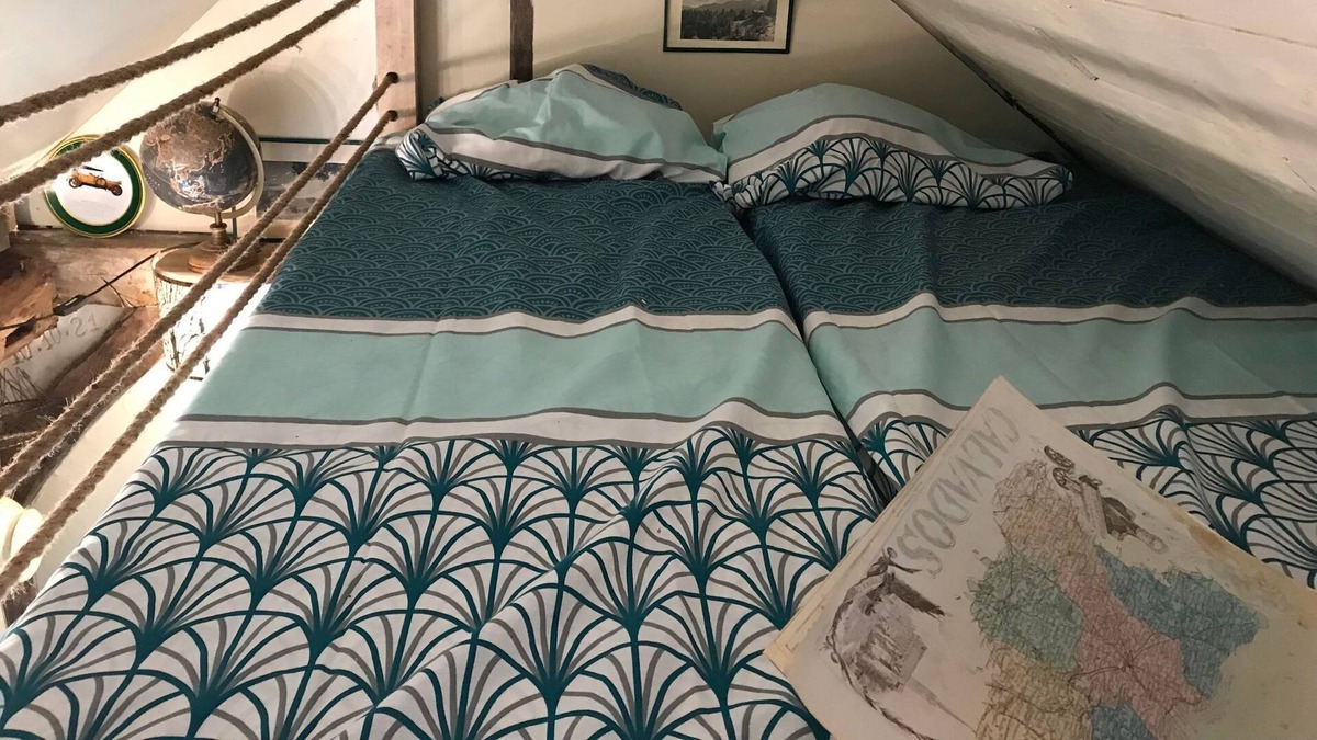 Cresseveuille House | converted barn