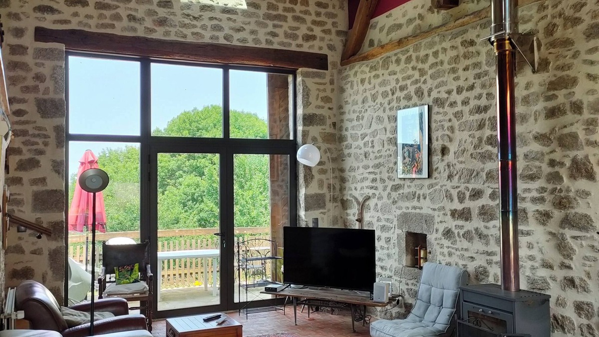 Lormes House | Converted barn, Morvan regional park. All comforts, nature, silence, top views