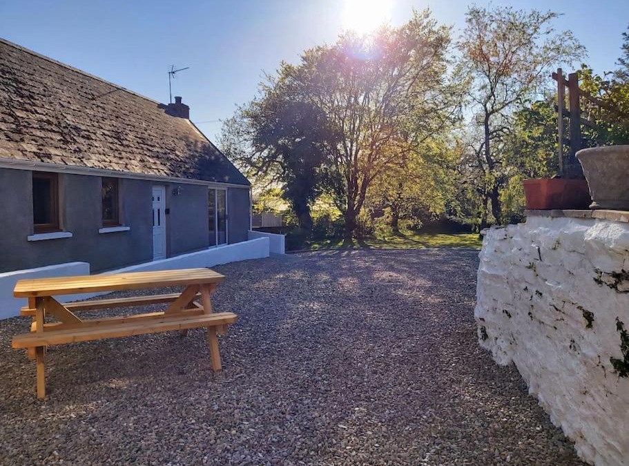 Kilgetty Apartment | Converted Stables at Peaceful Family Farm Stay