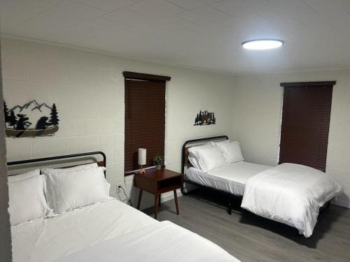 Cookson House | Cookson Resort - Tenkiller Cabin