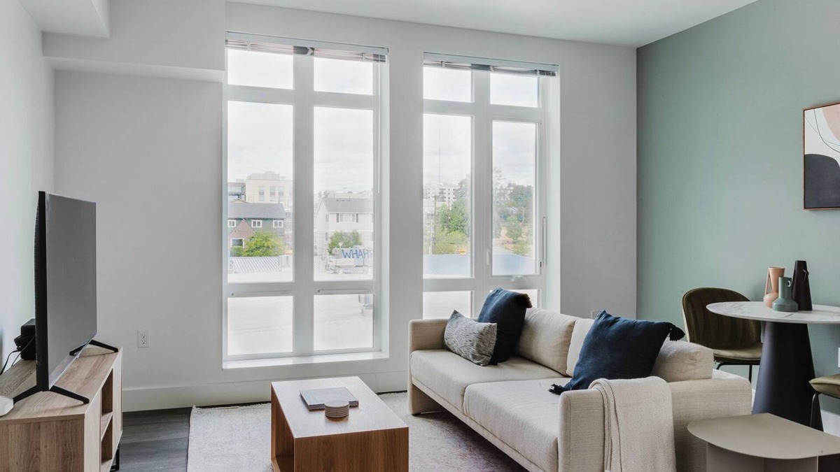 Squire Park Apartment | Cool First Hill Jr 1BR w/Gym, Coworking & Games, by Blueground