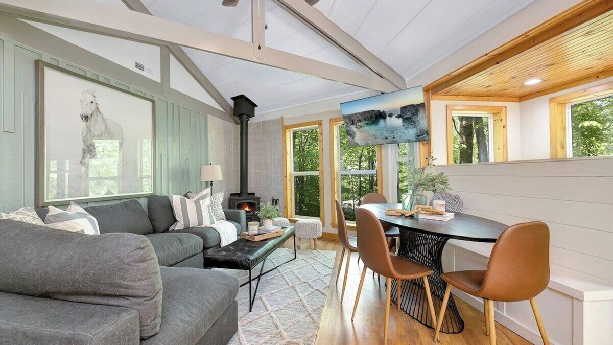Beech Mountain House | Cool House with Hot tub at Beech mountain resort
