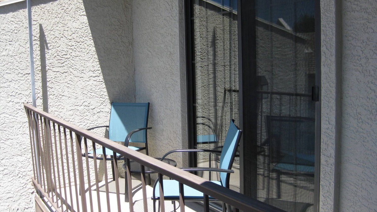 Prescott Country Club Condo | Cool Summer Get Away/ warm winter retreat In Prescott Valley