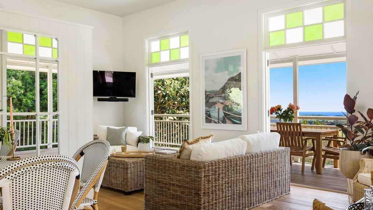 Ewingsdale Cottage | Coolamon Studio - hinterland escape with sea views