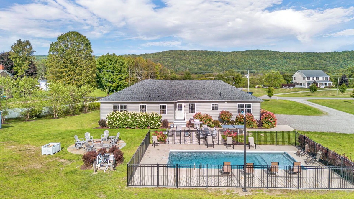 Cooperstown House | Coop Diamonds Luxury Rentals; Sunrise Estates 6